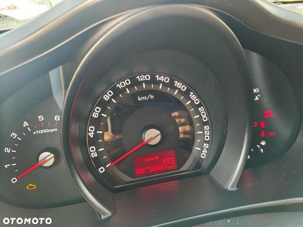 Kia Sportage 1.7 CRDI 2WD Spirit - 6