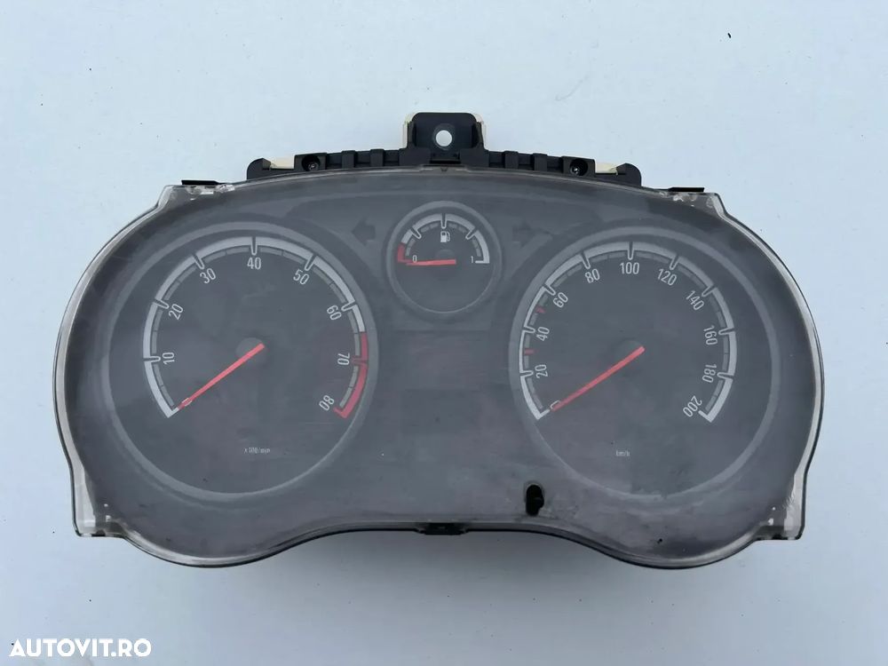 Ceasuri de bord Opel Corsa D 1,2 1,4 benzina 2007 - 2