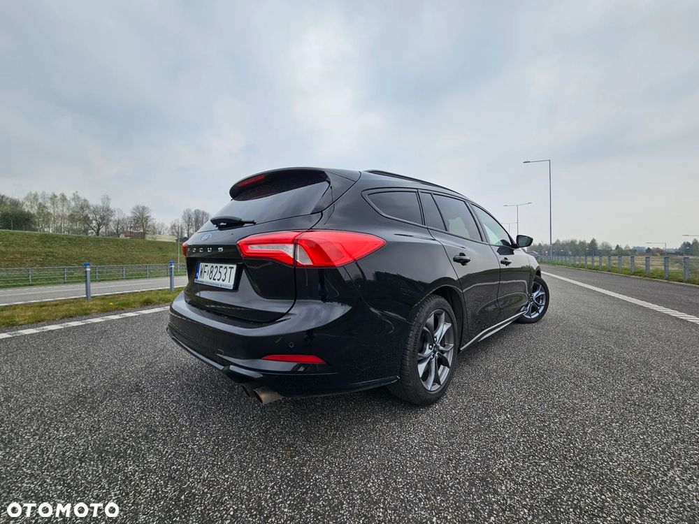 Ford Focus SW 1.5 EcoBoost ST-Line - 14