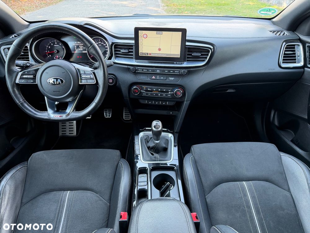 Kia ProCeed 1.4 T-GDI OPF GT LINE - 11