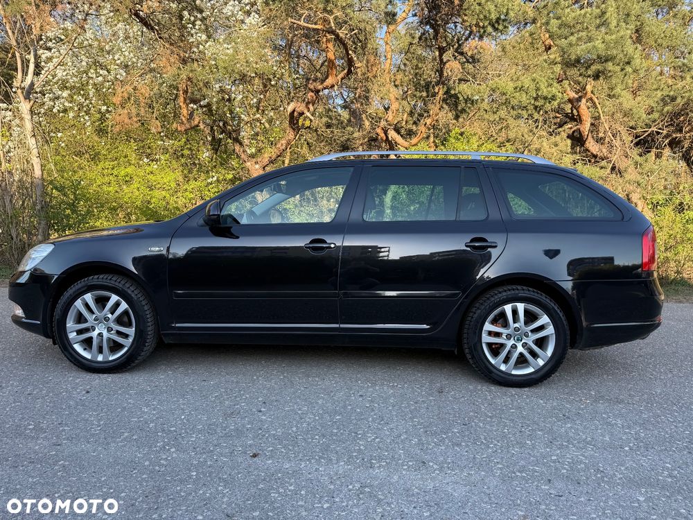 Skoda Octavia 1.8 TSI DSG Laurin & Klement - 2