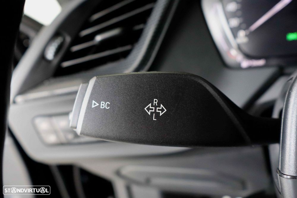 BMW 116 d Pack Desportivo M - 18