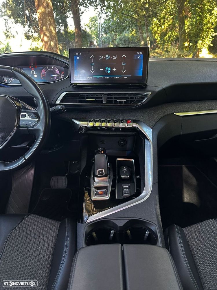 Peugeot 3008 1.5 BlueHDi Allure Pack EAT8 - 20