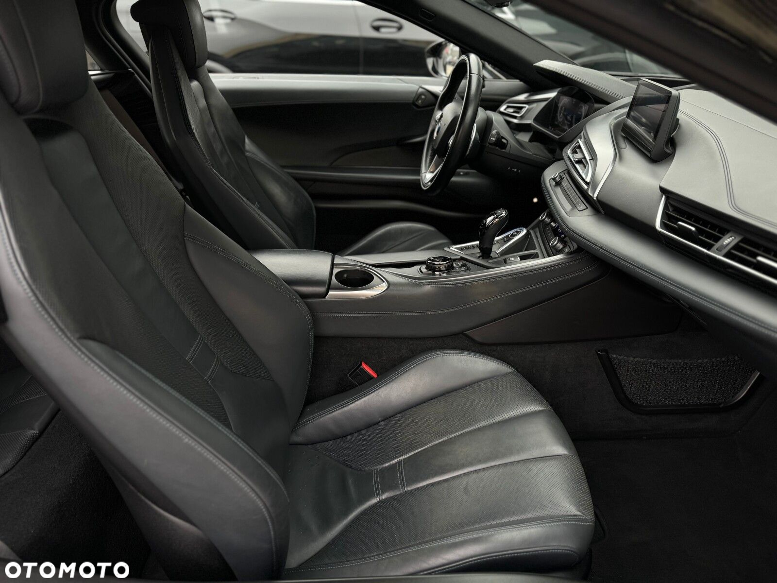 BMW i8 - 16