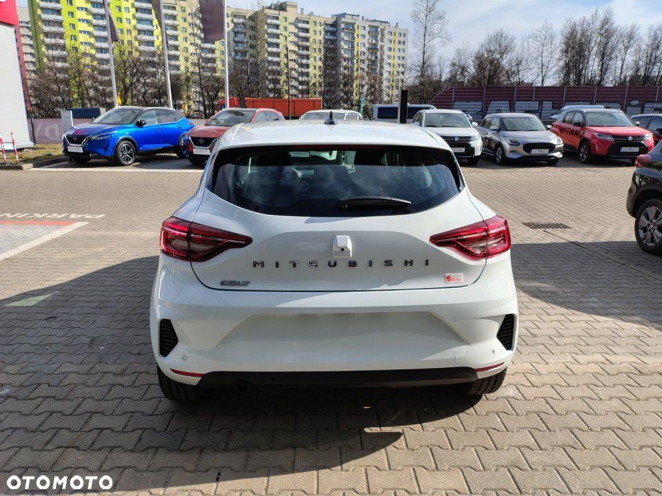 Mitsubishi Colt - 3