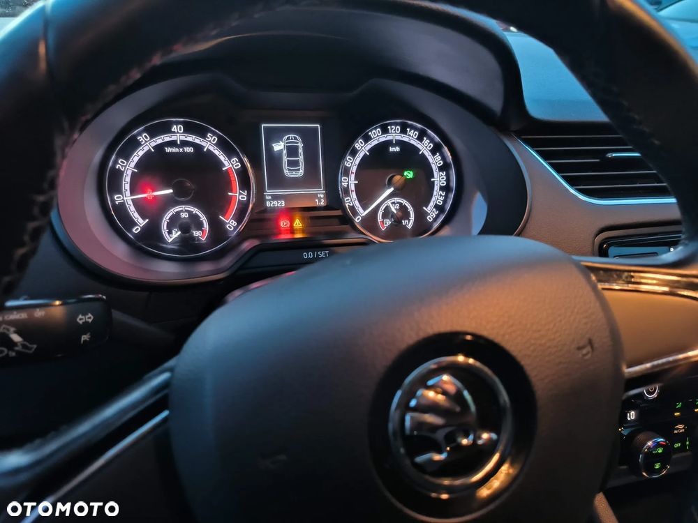 Skoda Octavia 1.5 TSI ACT DSG Sport Edition - 23