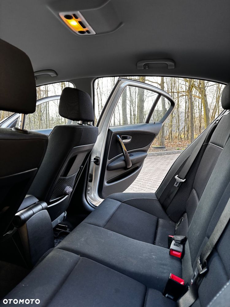 BMW Seria 1 116i - 19