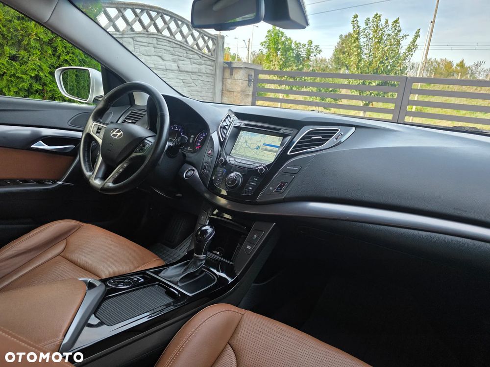 Hyundai i40 Kombi 2.0 Automatik Premium - 31