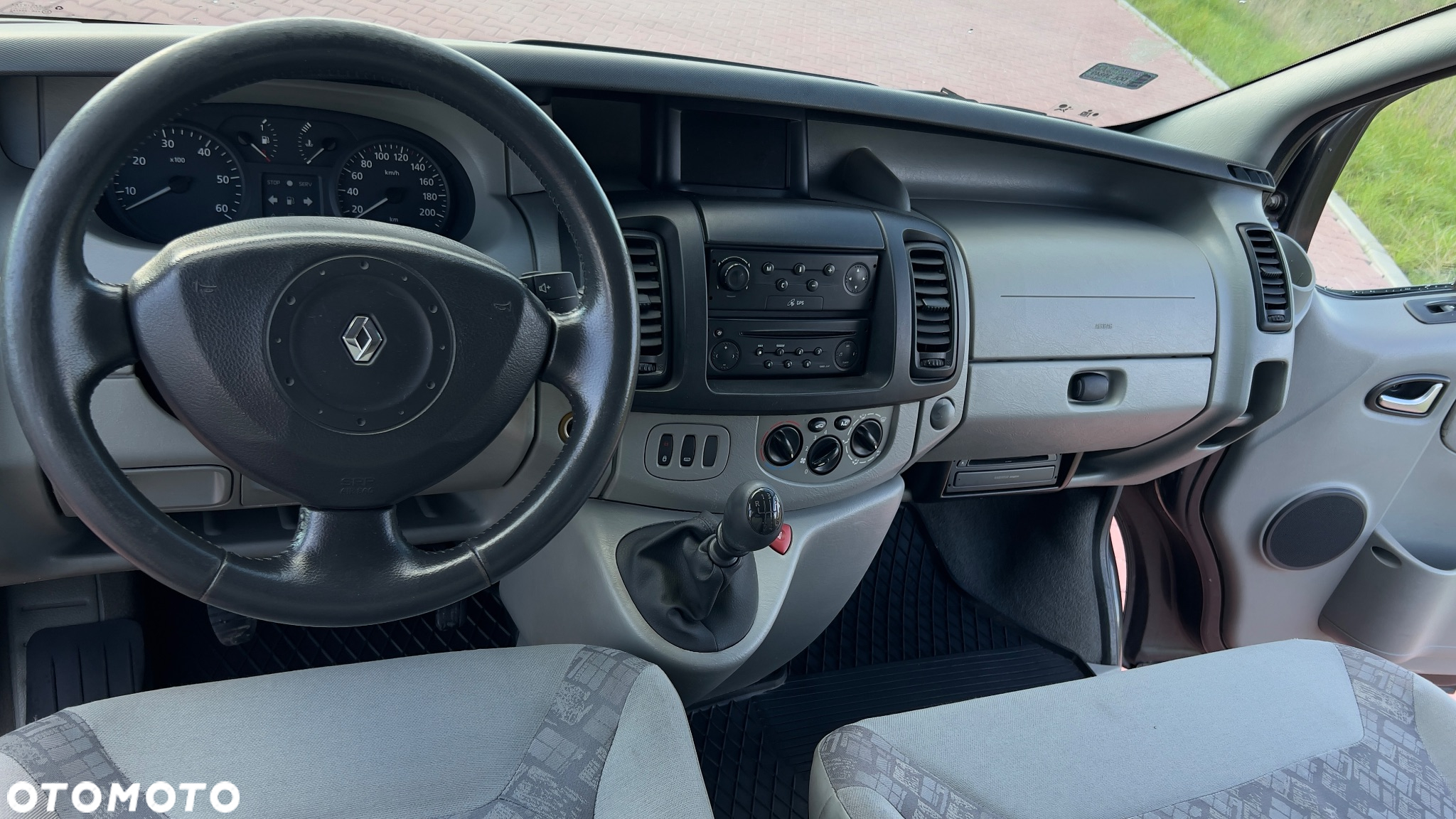 Renault Trafic dCi Passenger - 23