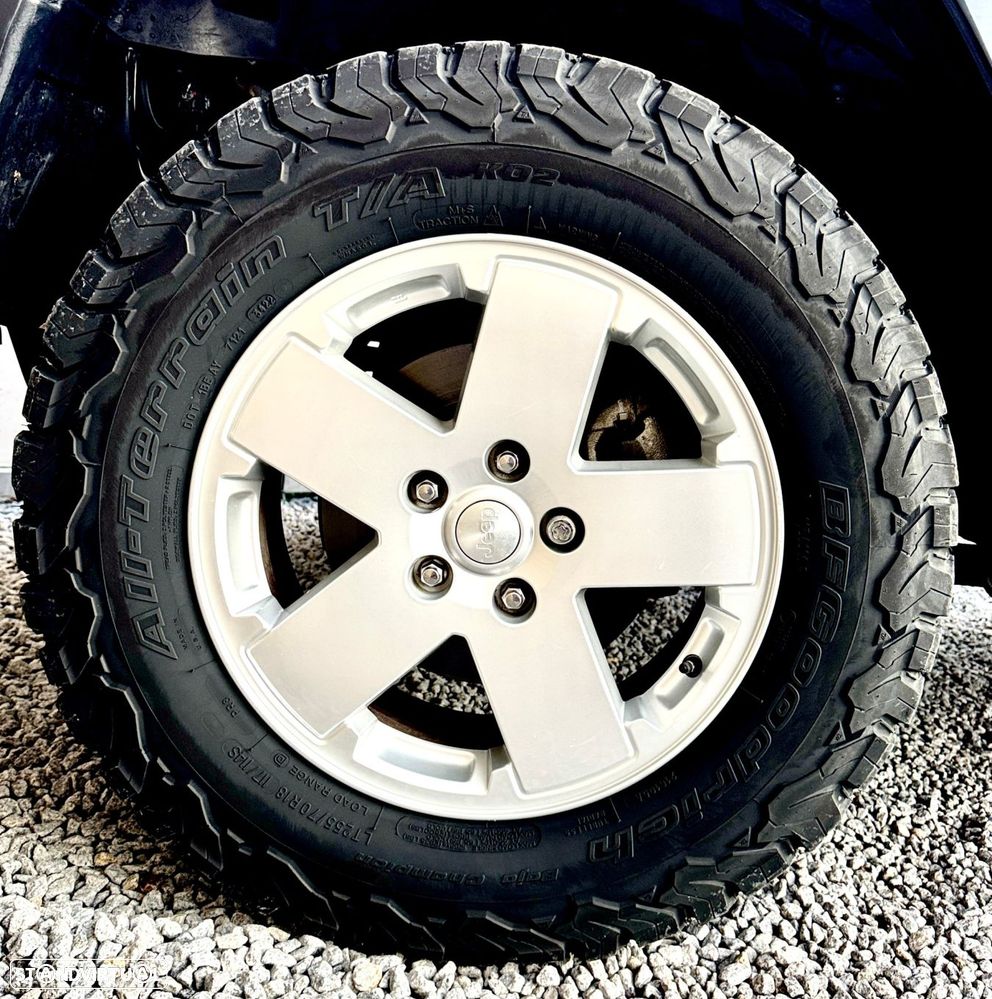 Jeep Wrangler - 14