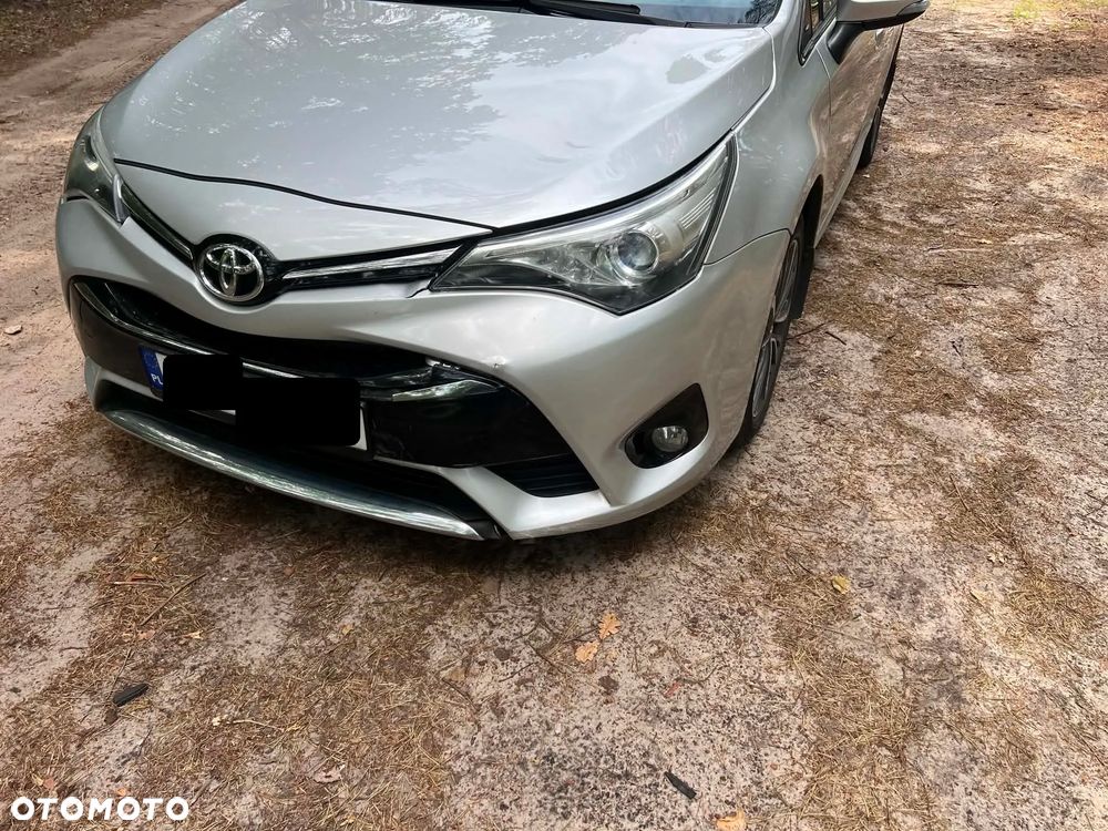Toyota Avensis 2.0 D-4D Premium - 13