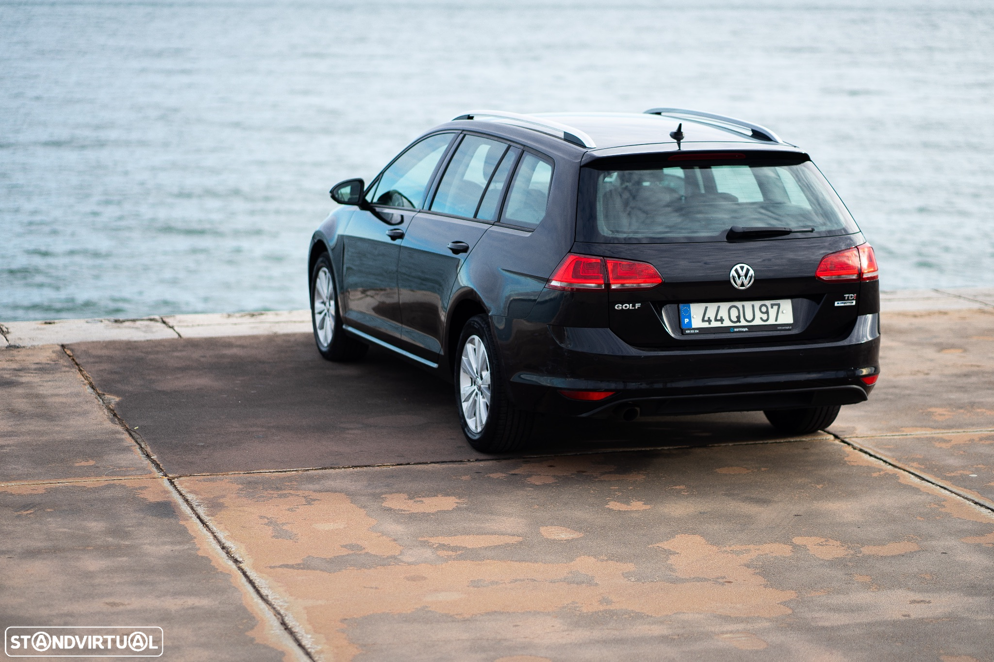 VW Golf Variant 1.6 TDi BlueMotion Confortline - 21