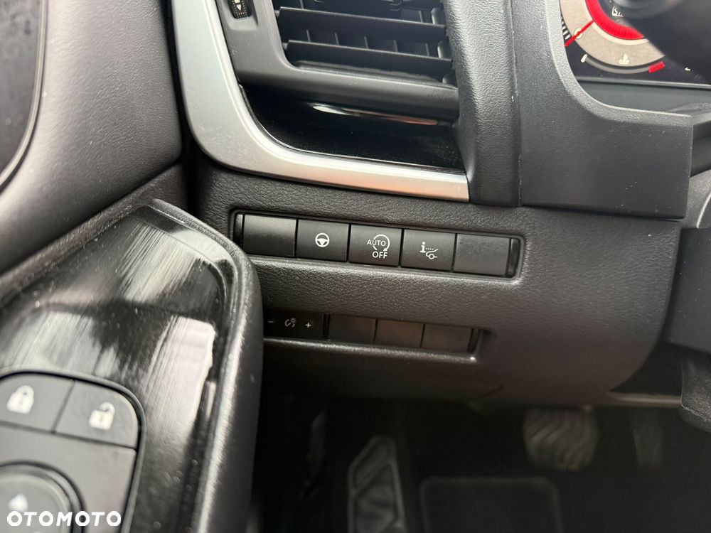 Nissan Qashqai 1.3 DIG-T MHEV Xtronic Premiere Edition - 24