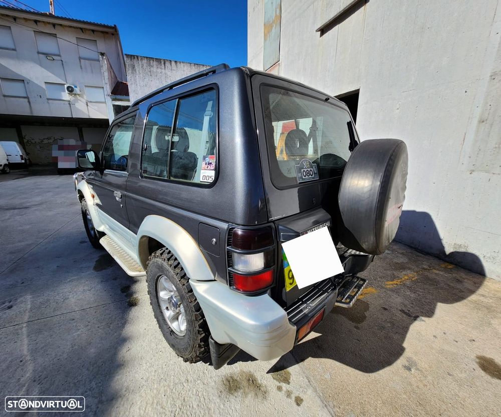 Mitsubishi Pajero 2.5 TDi GLS - 3