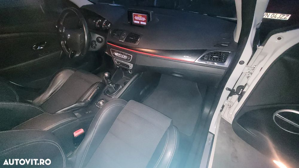 Renault Megane Grandtour ENERGY dCi 110 Start & Stopp Bose Edition - 27