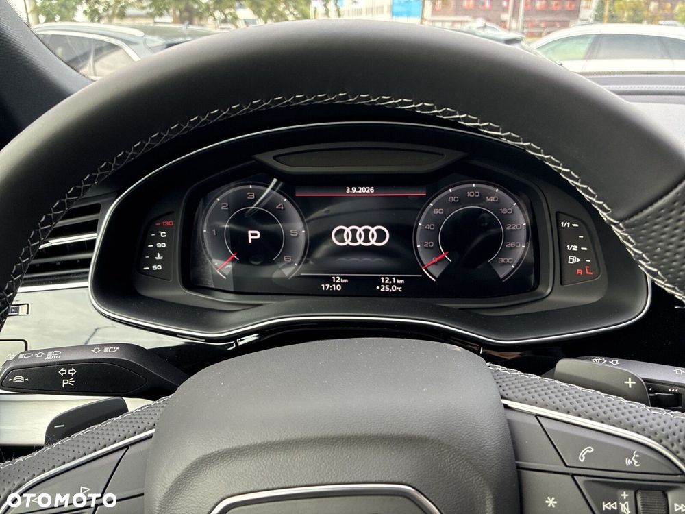 Audi Q8 - 15
