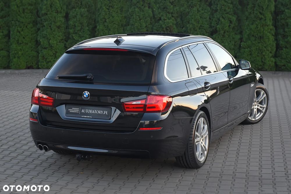 BMW Seria 5 525d Luxury Line - 9