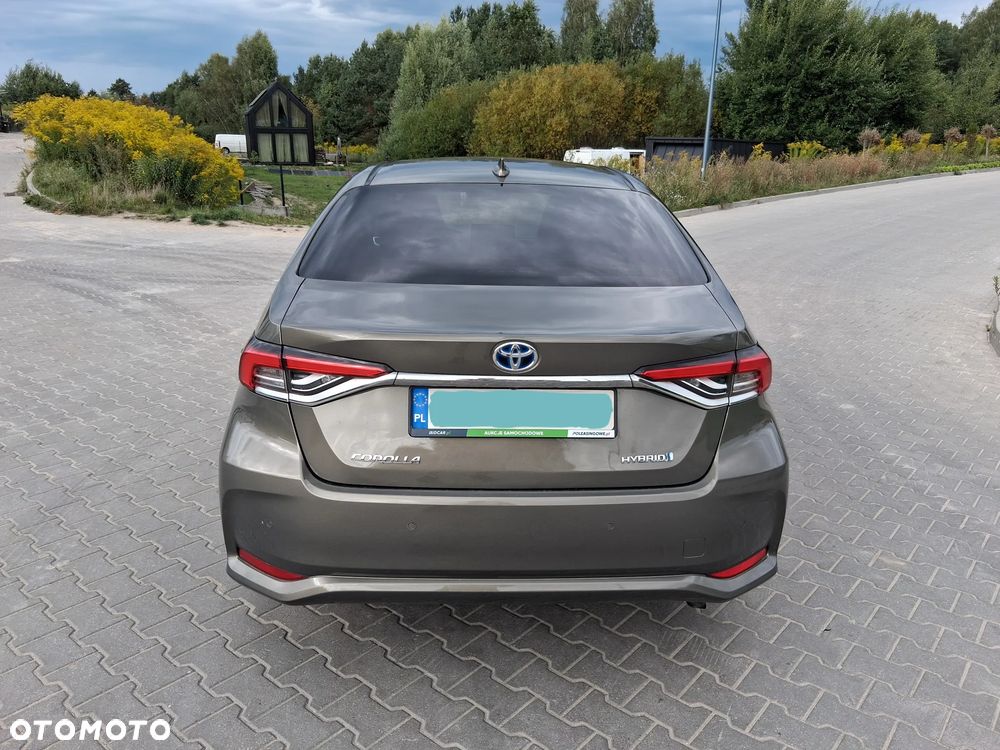 Toyota Corolla 1.8 Hybrid Comfort - 17