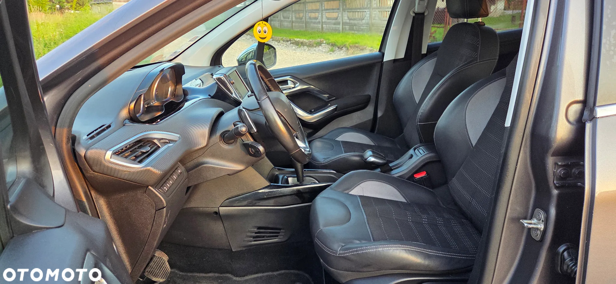 Peugeot 2008 e-HDi FAP 92 ETG6 STOP & START Allure - 14