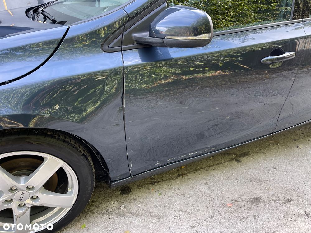 Volvo V40 T2 Ocean Race - 8