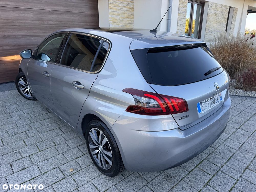 Peugeot 308 2019 photo 5