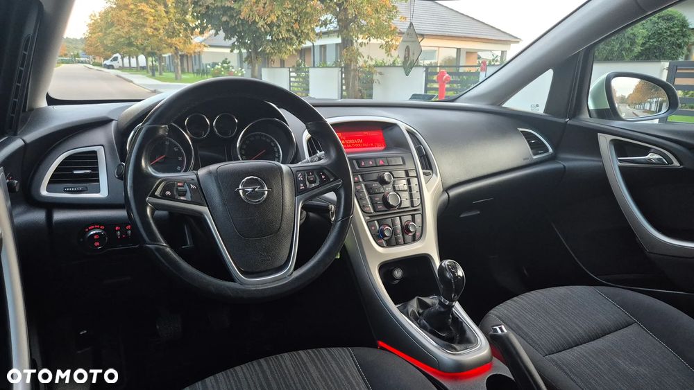 Opel Astra - 11