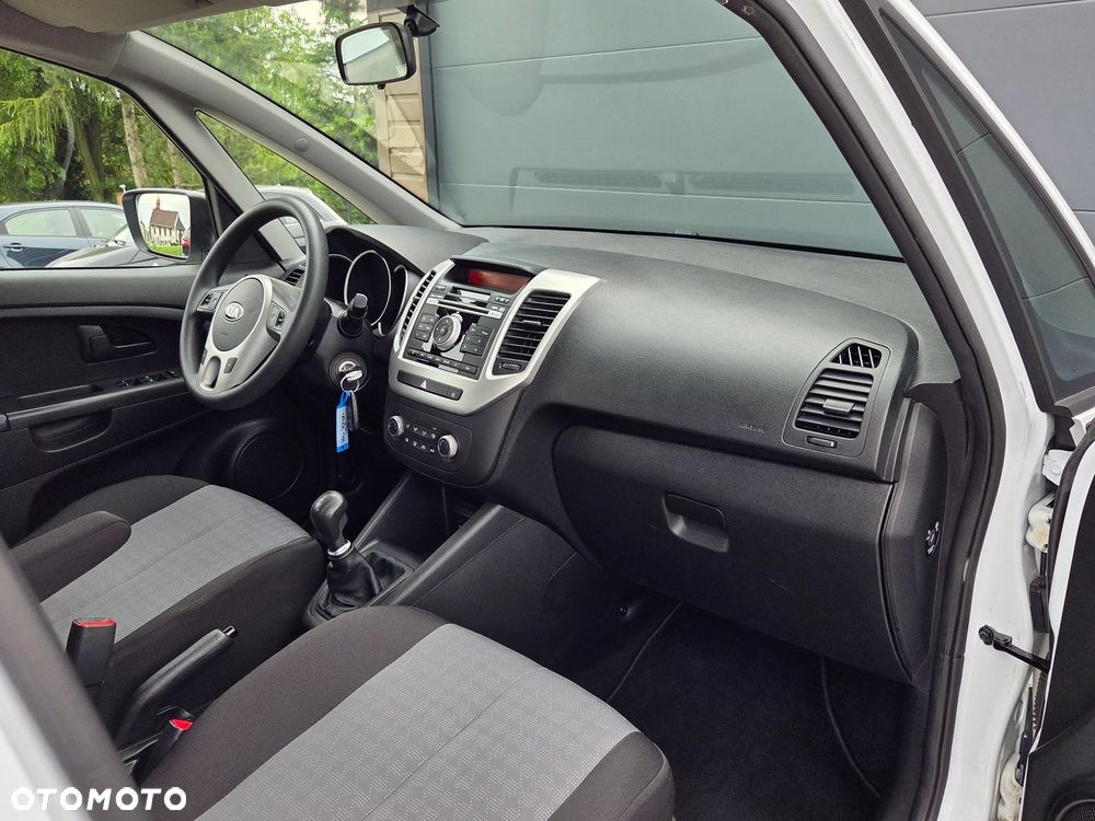 Kia Venga - 6