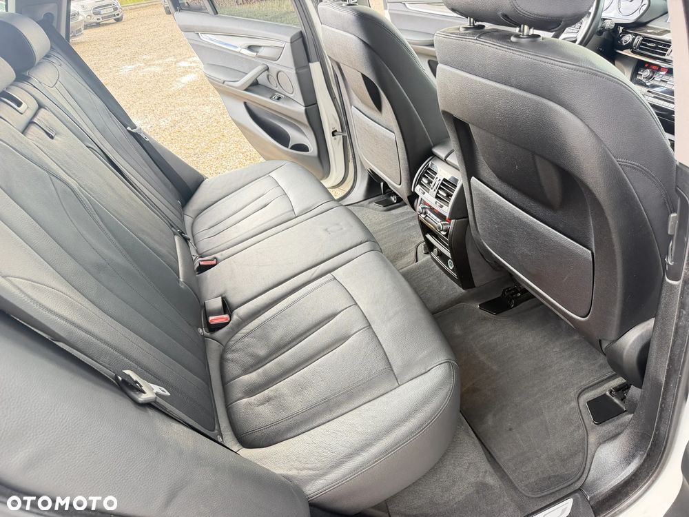 BMW X5 xDrive35i Sport-Aut - 9
