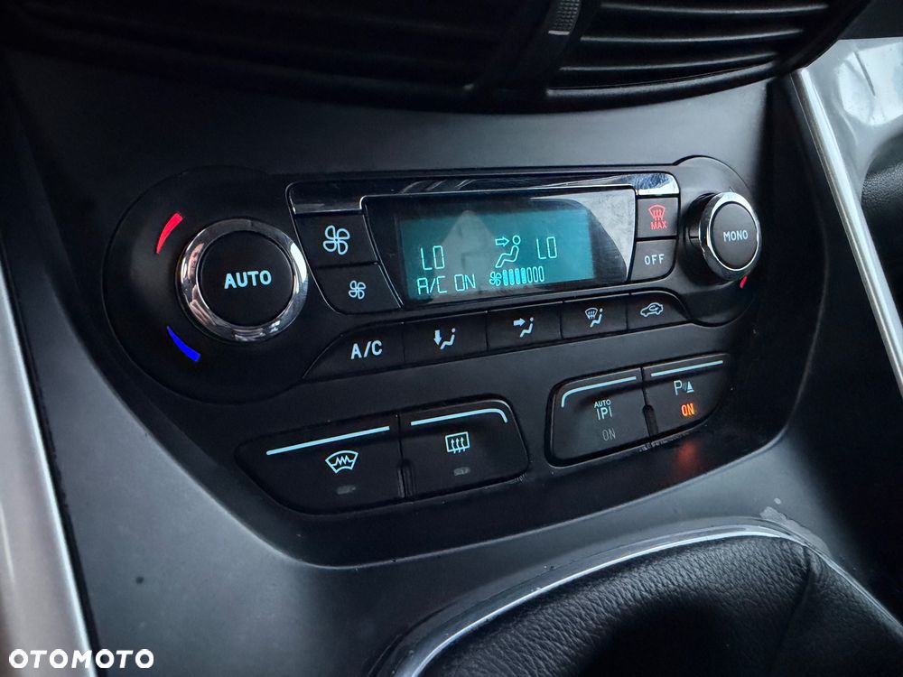 Ford C-MAX 1.6 EcoBoost Titanium - 17