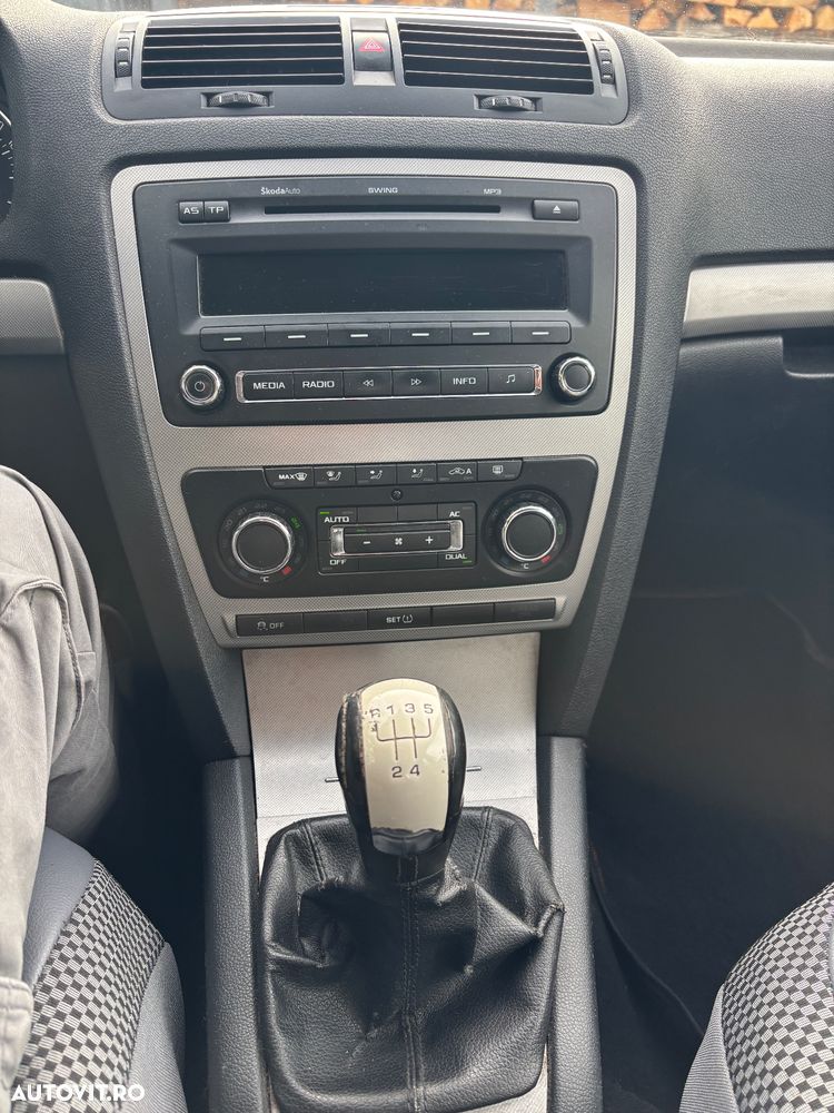 Skoda Octavia 1.6 TDI Ambiente - 10