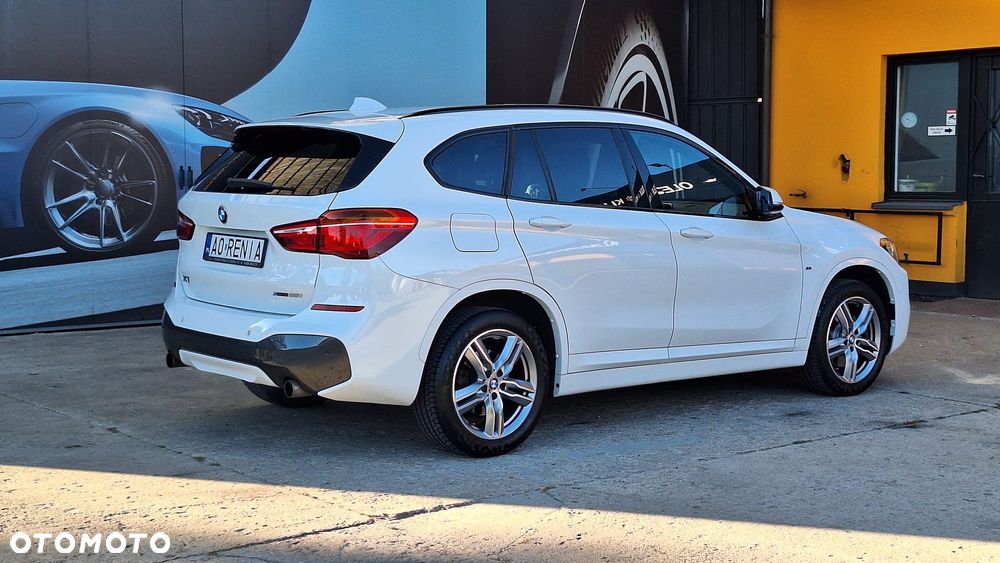 BMW X1 xDrive20i M Sport - 15