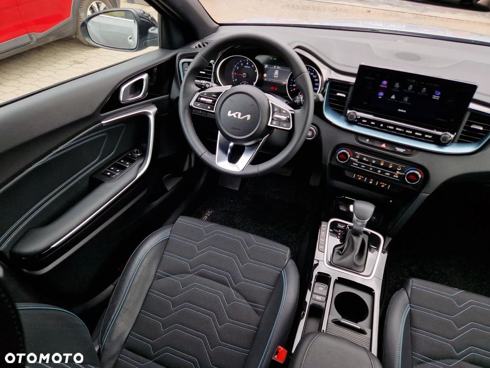 Kia XCeed 1.6 T-GDI Tribute DCT - 28