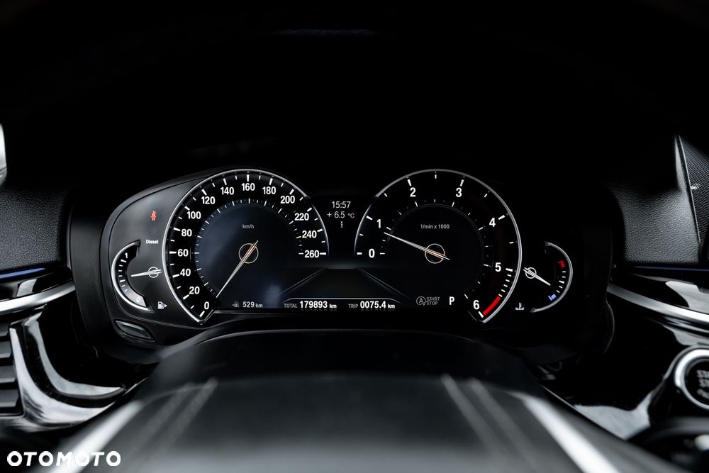 BMW Seria 5 520d xDrive Sport Line sport - 30