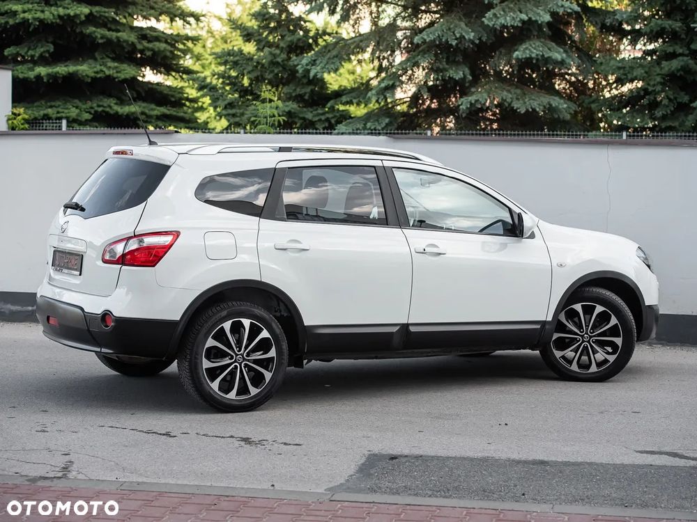 Nissan Qashqai+2 - 15