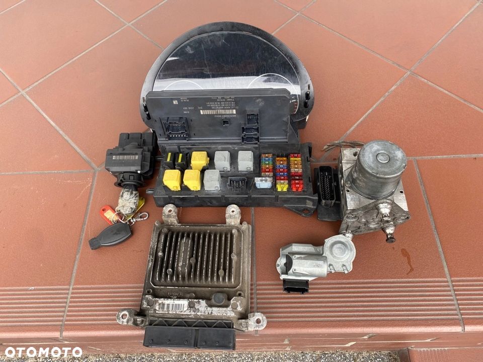Sprinter 906 2,2 CDI zestaw komputer A6519000601 - 1