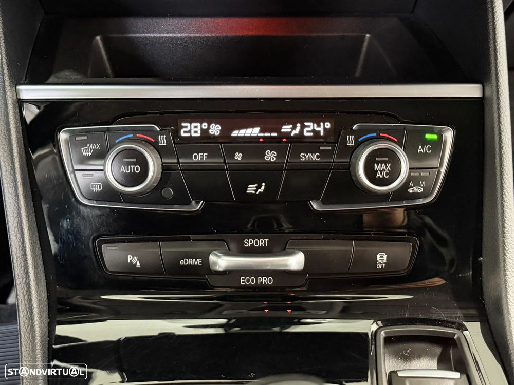 BMW 225xe Active Tourer Advantage - 32