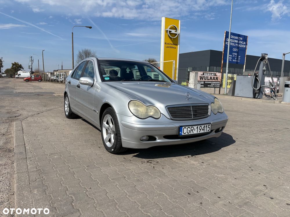 Mercedes-Benz Klasa C 180 T Kompressor Classic - 5