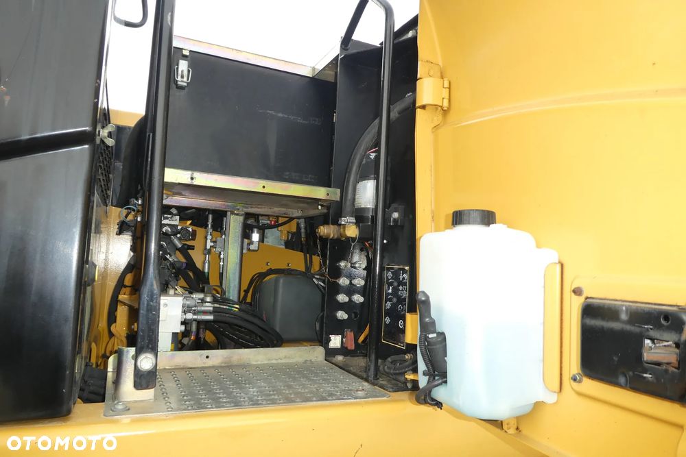 Caterpillar M316D - 25