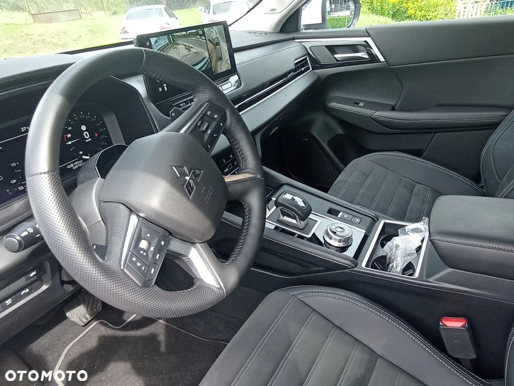 Mitsubishi Outlander Intense - 3