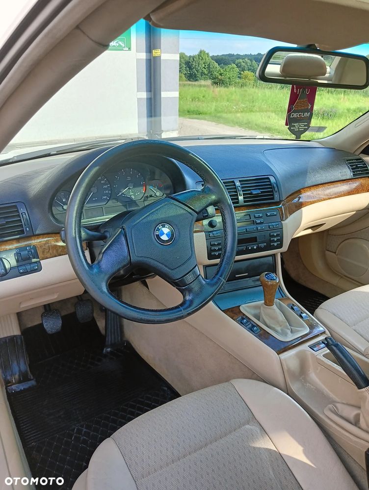 BMW Seria 3 323Ci - 12