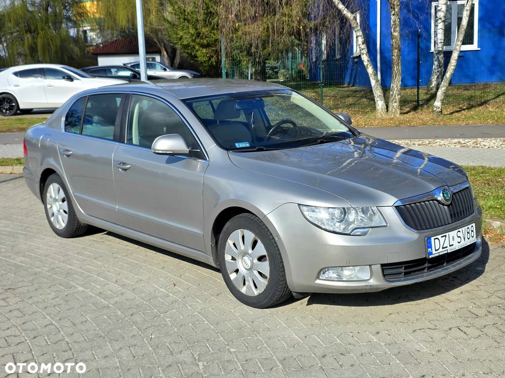 Skoda Superb 2.0 TSI Ambition DSG - 1