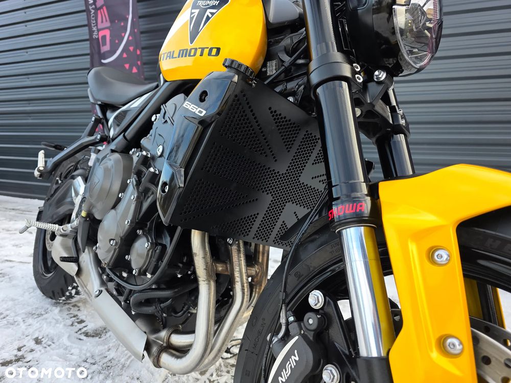 Triumph Trident - 27