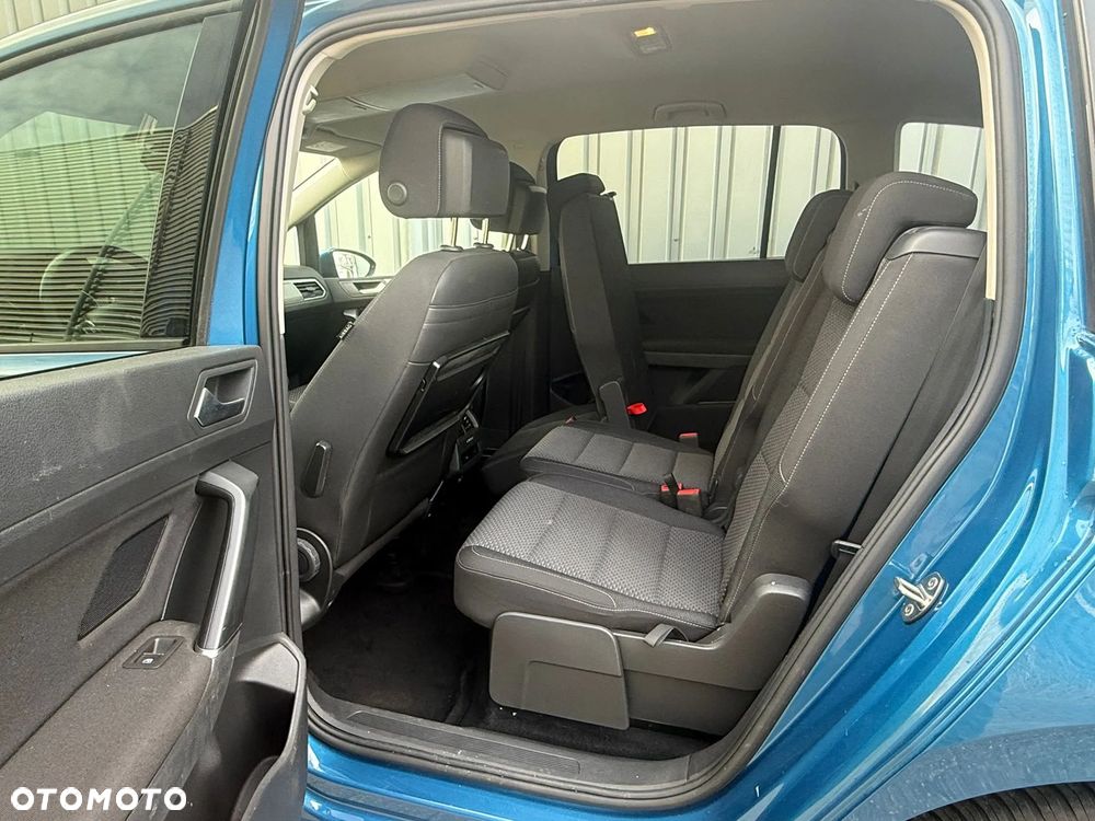 Volkswagen Touran 1.6 TDI SCR BlueMotion Technology DSG Comfortline - 10