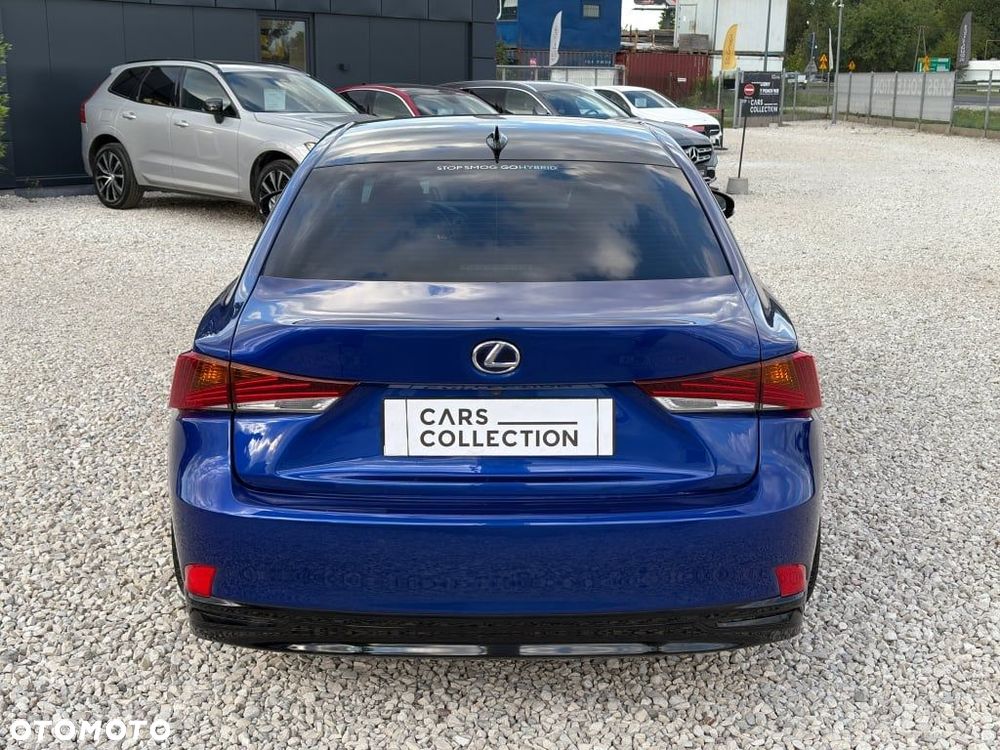 Lexus IS - 5