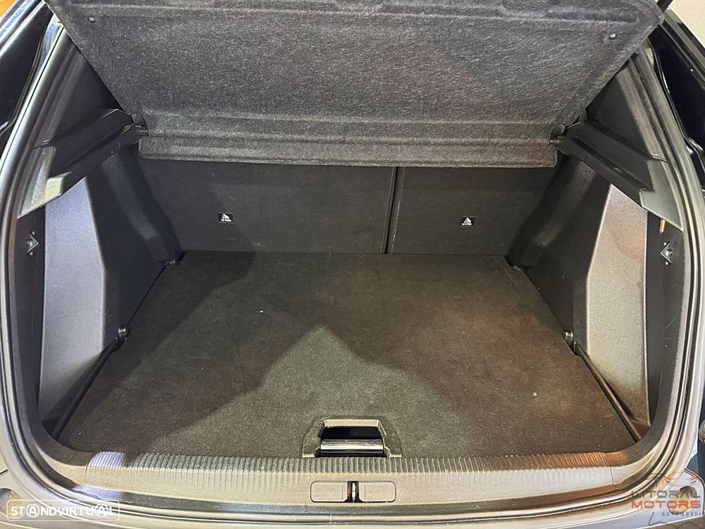 Peugeot 2008 1.2 PureTech Allure - 11