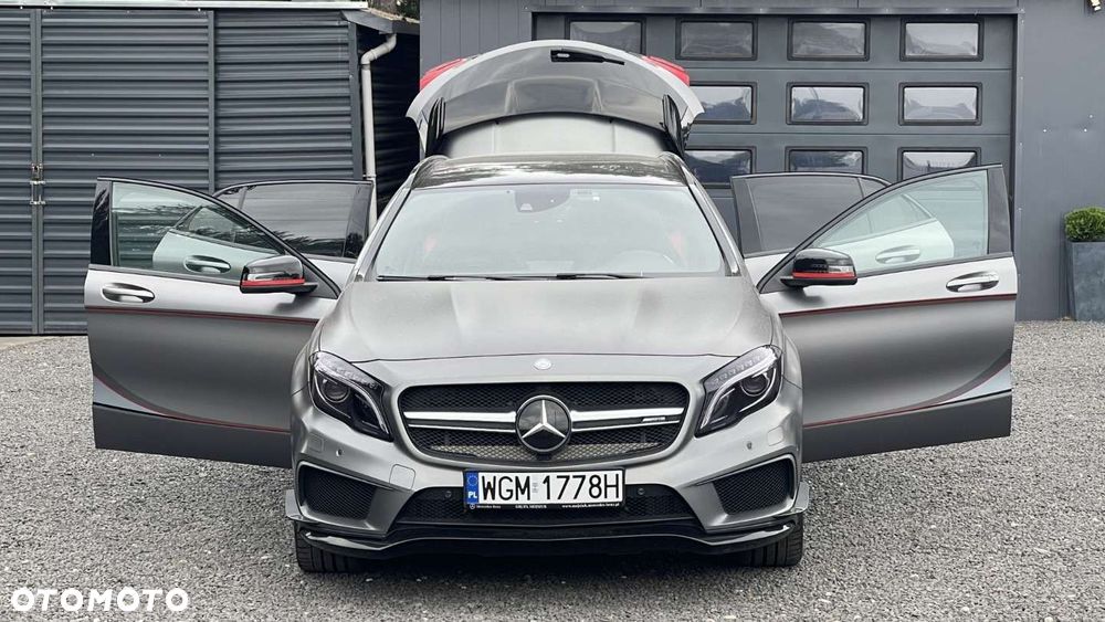 Mercedes-Benz GLA - 10
