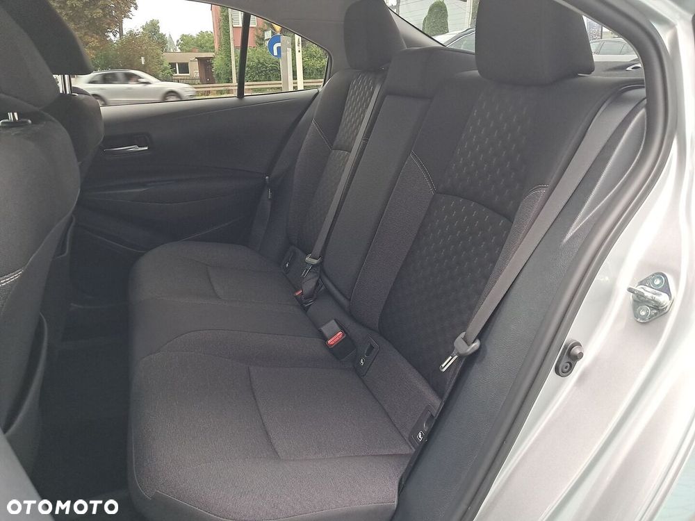 Toyota Corolla 1.8 Hybrid Style - 13