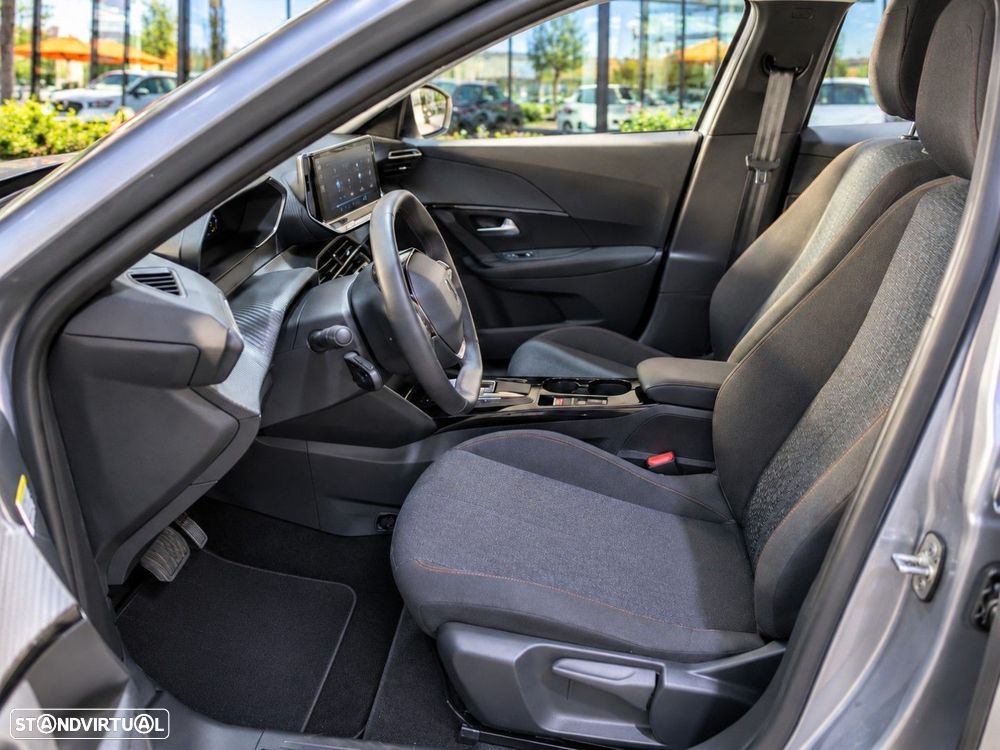 Peugeot e-2008 54 kWh Style - 8