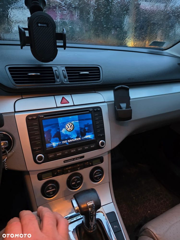 Volkswagen Passat 2.0 TDI DPF DSG Highline - 3