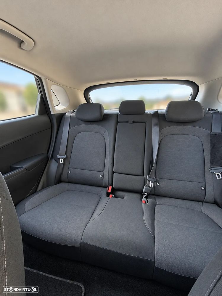 Hyundai Kauai - 8